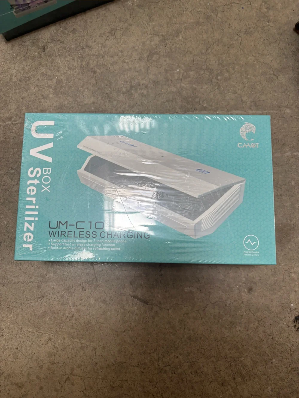 White UV Box Sterilizer with Wireless Charging